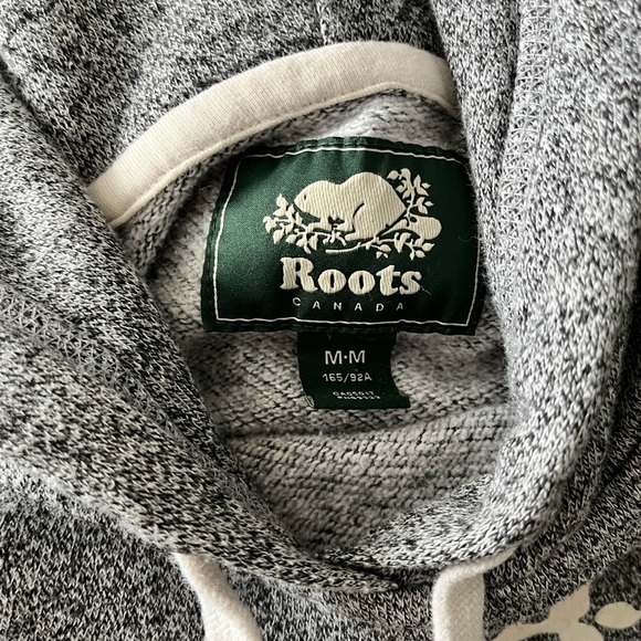 Size medium Roots hooded sweater - Picture 2 of 3